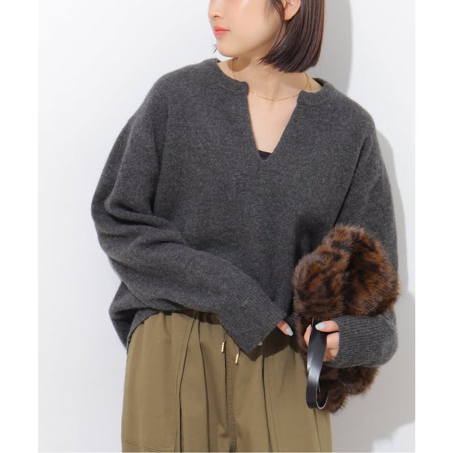 《予約》ウールカシミヤキーネックプルオーバー （ブラック D）