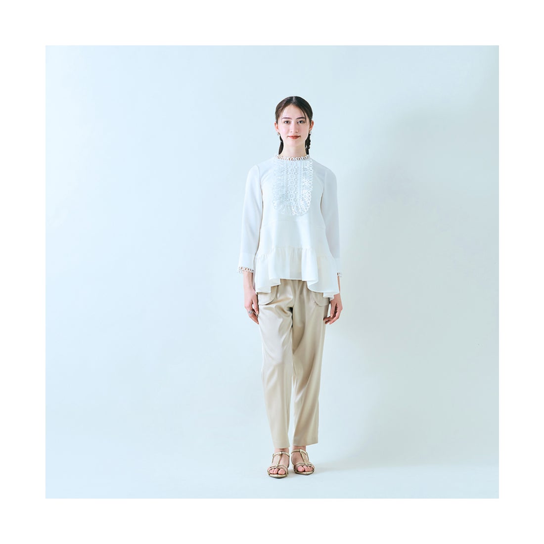 オーディア ミューズ Audie a Muses 幅広レースフレアブラウス （オフ 