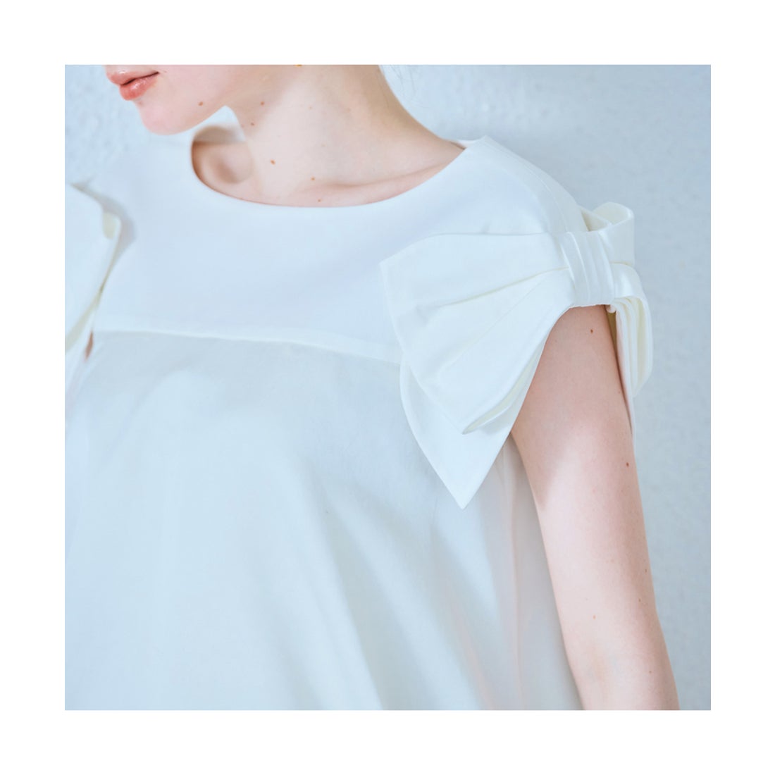 オーディア ミューズ Audie a Muses リボンスリーブプルオーバー 