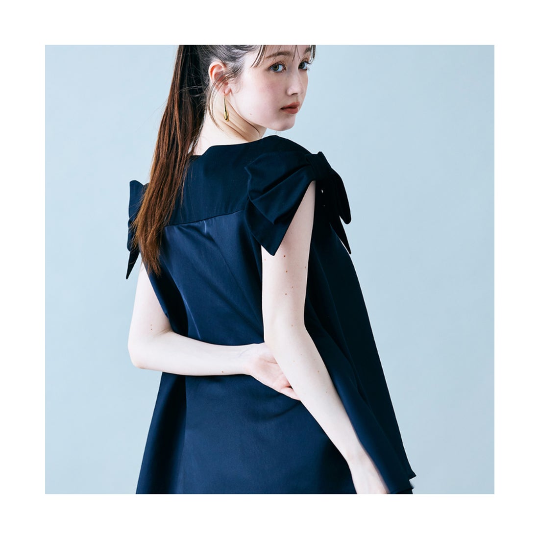 オーディア ミューズ Audie a Muses リボンスリーブプルオーバー 