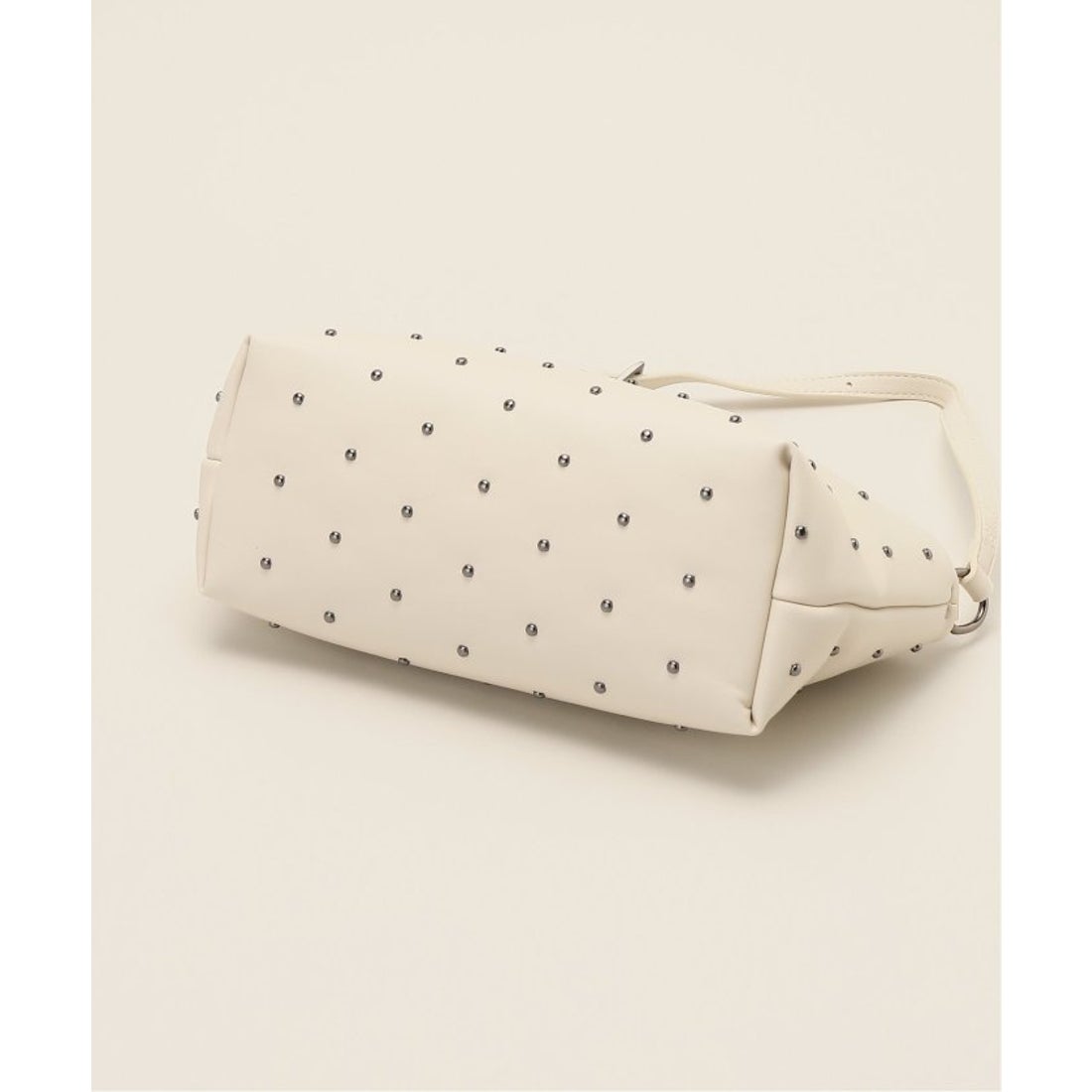 ル タロン LE TALON HVISK/ ヴィスク GIL METAL STUDS BAG （ホワイト 