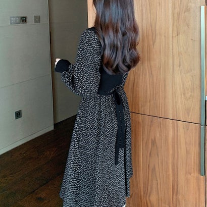 ジュノア JUNOAH ニットドッキングワンピース 韓国ファッション （ブラック）｜詳細画像