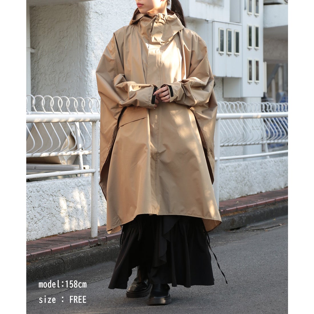 【新品未使用】KIU キウ　ディズニーコラボ　レインコート　ポンチョ キウ KiU 【KiU】/KiU NEW STANDARD RAIN PONCHO 「キャンプ・フェスに