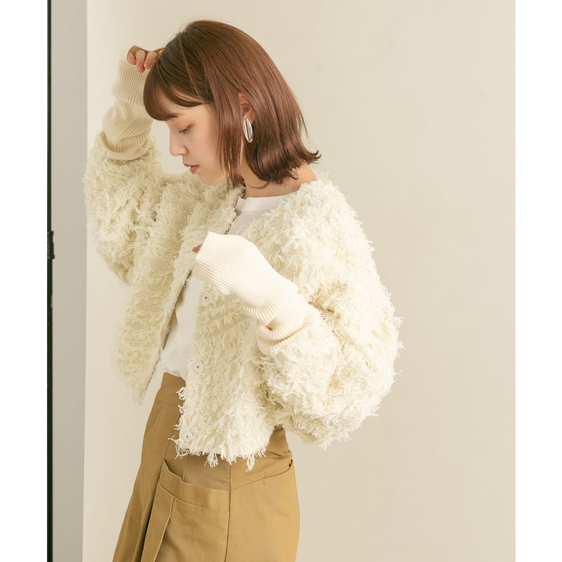 ケービーエフ KBF 2WAYフリンジカーディガン （IVORY） - ファッション