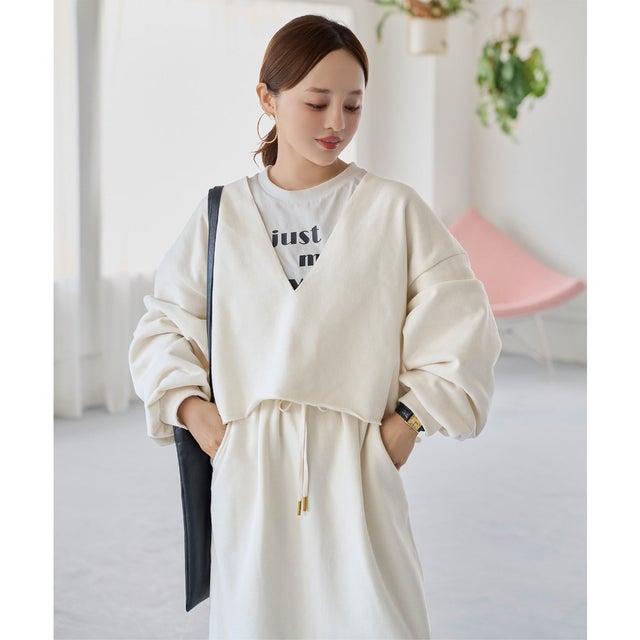 [ 田中亜希子さんコラボ ] 裏起毛スウェットVネックプルオーバー【ショート】[選べるタイプ] [C8037] （アイボリー）
