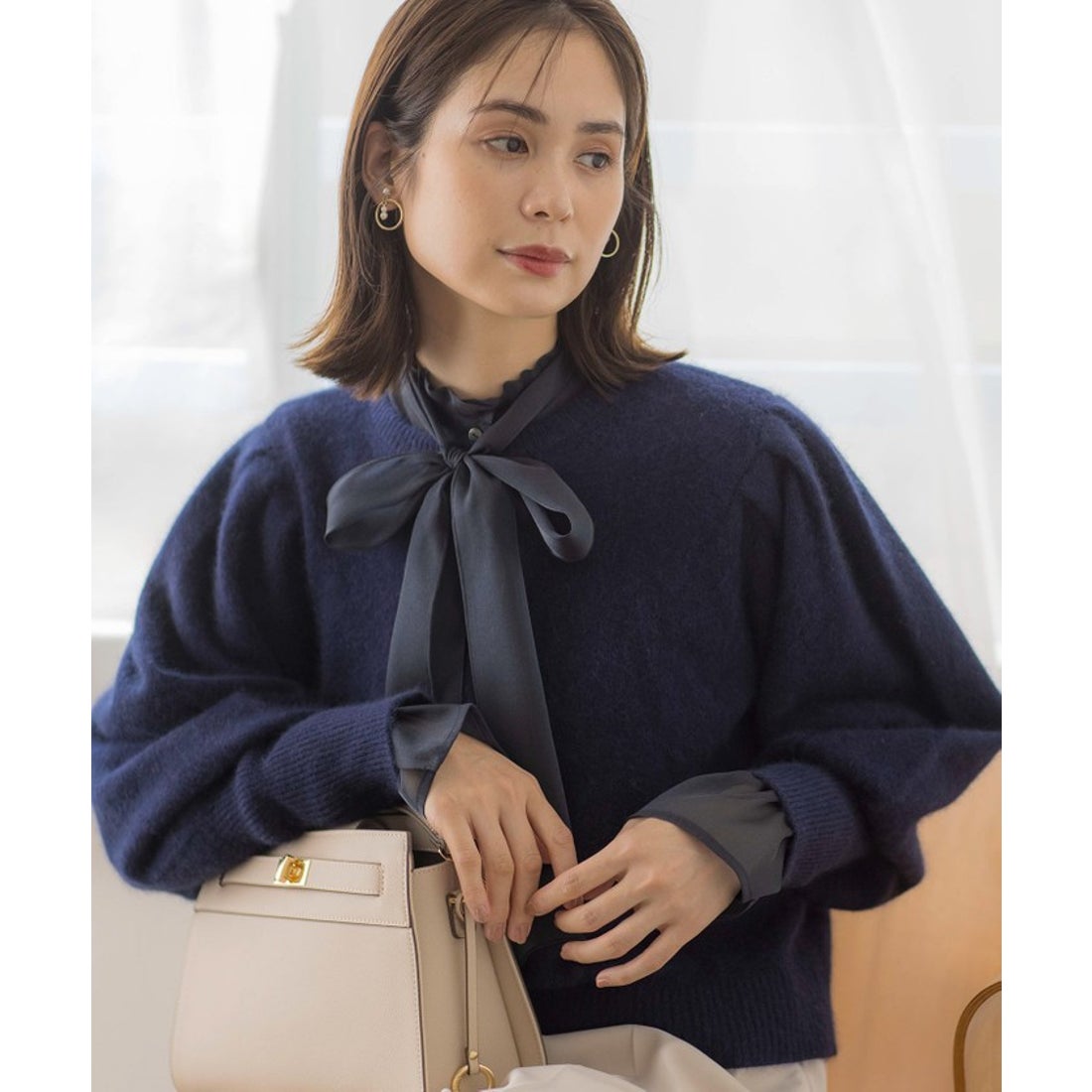 クミキョク 組曲 ベルトデザインスクエアショルダーバッグ