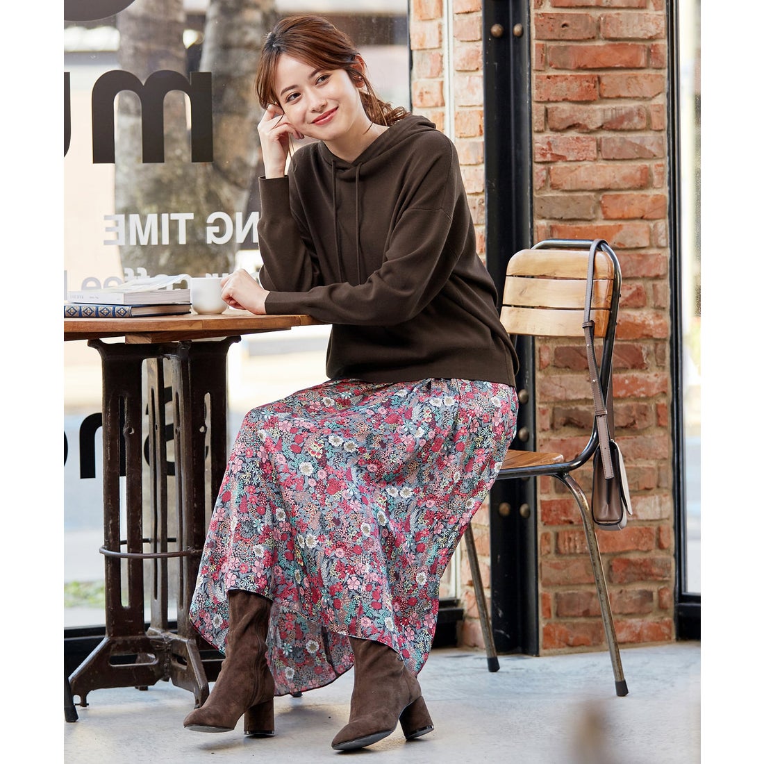 組曲 【WEB限定】LIBERTYプリント ギャザースカート （レッド系5） -靴 ...