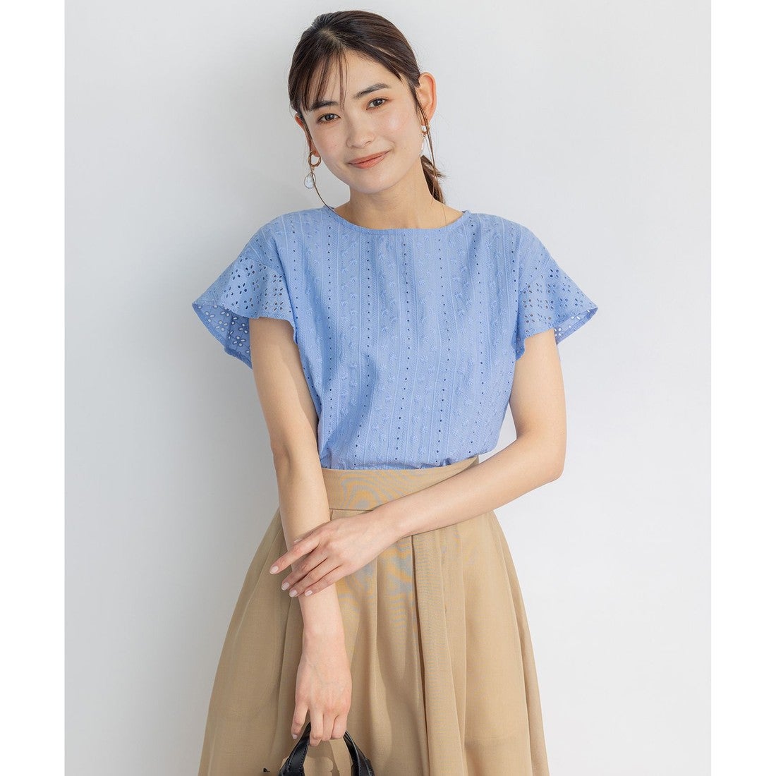 組曲 L 【人気商品の半袖デザイン入荷！】エンブロイダリーレース 