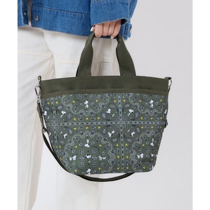 レスポートサック LeSportsac BUCKET TOTE （ピーナッツ バンダナパーティー グリーン）｜詳細画像