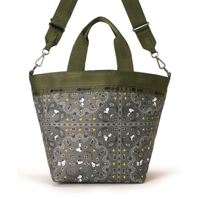 レスポートサック LeSportsac BUCKET TOTE （ピーナッツ バンダナパーティー グリーン）｜詳細画像