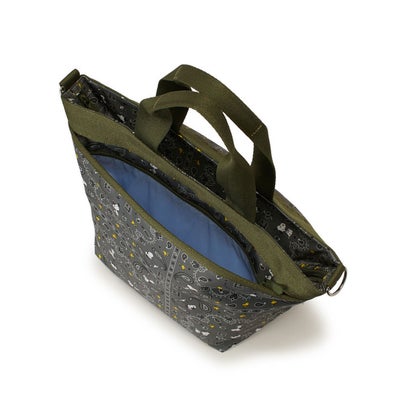 レスポートサック LeSportsac BUCKET TOTE （ピーナッツ バンダナパーティー グリーン）｜詳細画像