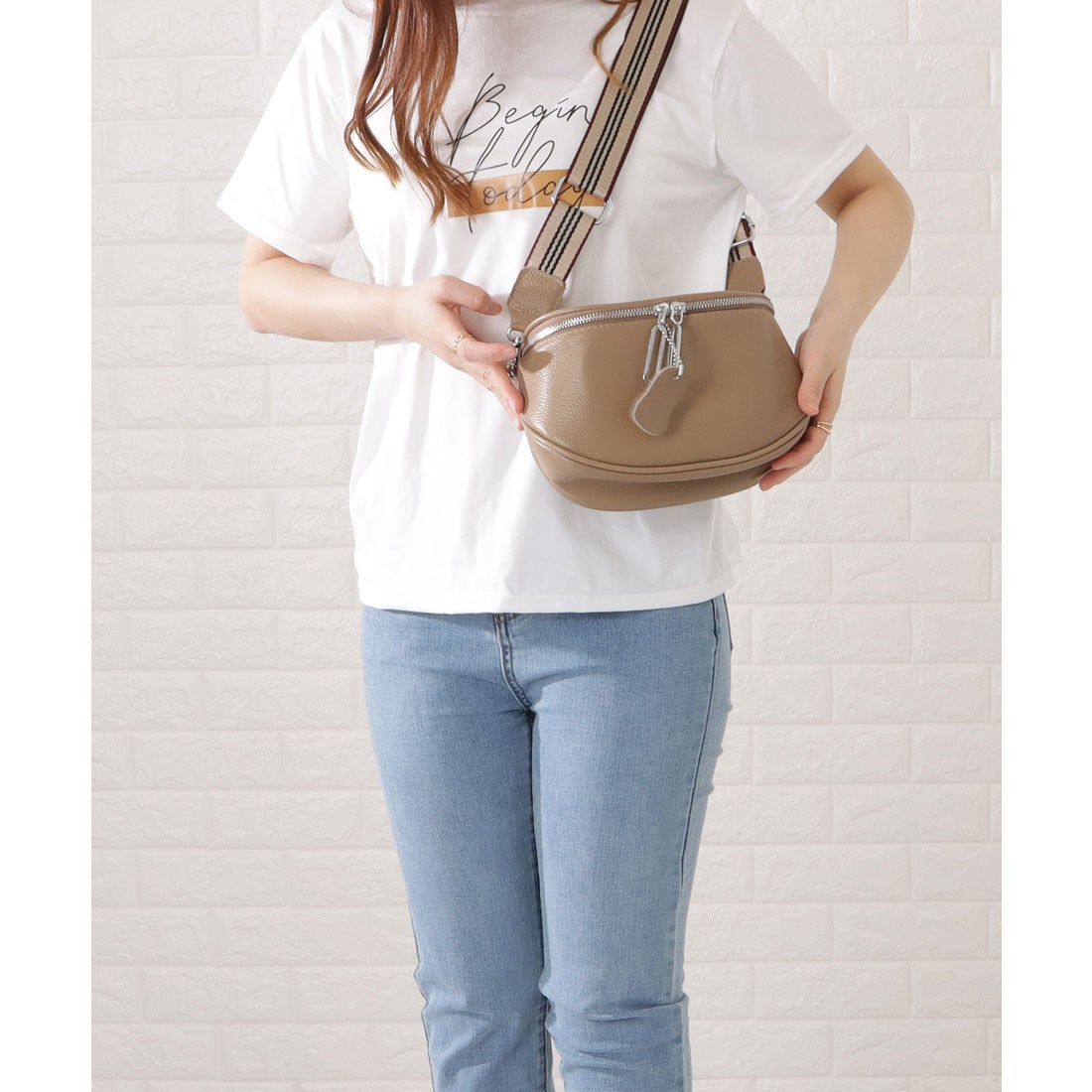 レースレディース Lace Ladies レザー調リングモチーフボディバッグ 