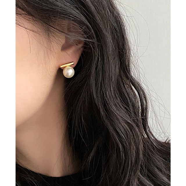 ソリッド パール メタリック バー ピアス （ホワイト）