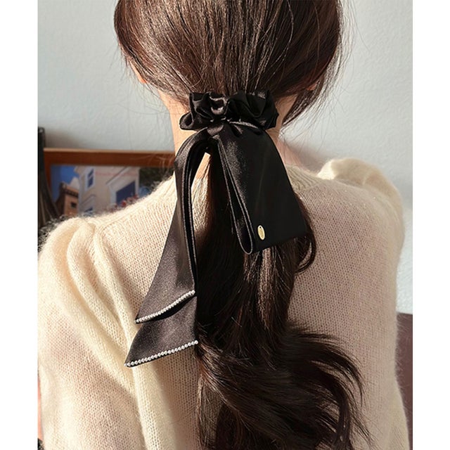 サテン調 ビッグ リボン シュシュ ヘアゴム （ブラック）