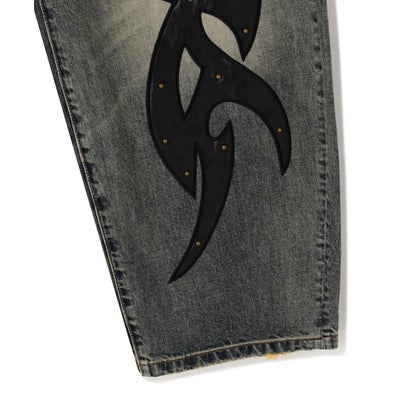エルエイチピー L.H.P. SUPPLIER/サプライヤー/Studs Tribal Leather Patch Curve Denim （ブラック）｜詳細画像