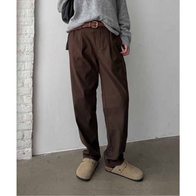 ラクヌクテーパードパンツ （ブラウン）