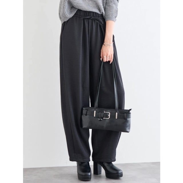 ドロスト付きツイルピーチバレルパンツ （黒）