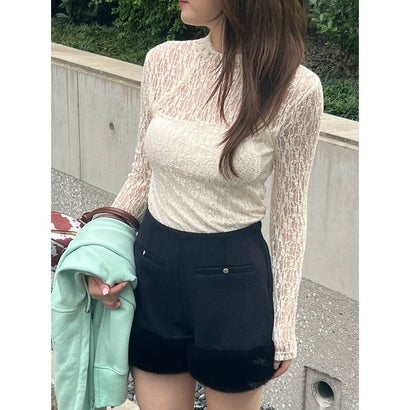 【LILY BROWN Lingerie】メルティーヒートカップインハイネックレーストップス （OWHT）｜詳細画像