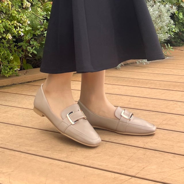 スクエアバックルベルトパンプス （オーク）