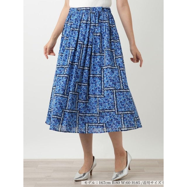 フラワー柄フレアスカート （ロイヤルブルー）