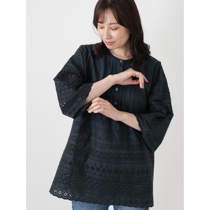 刺繍ピンタックブラウス （ネイビー）｜詳細画像