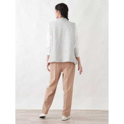 レリアンプラスハウス Leilian PLUS HOUSE 【店頭人気】スタンドカラーラメジップベスト【ROCHAS Premiere】 （ライトグレー）｜詳細画像