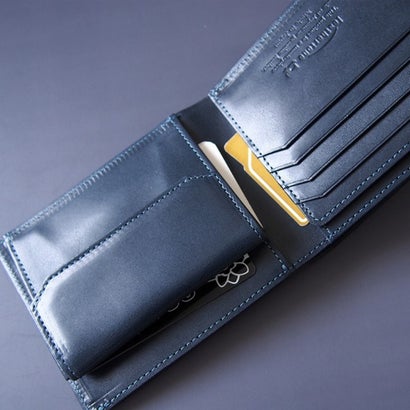 Leathertone 財布 姫路黒桟革× 栃木レザー 片マチ付札入れ 二つ折り財布 4LT0022   革の黒ダイヤ    黒桟革 藍染め （ネイビー）｜詳細画像