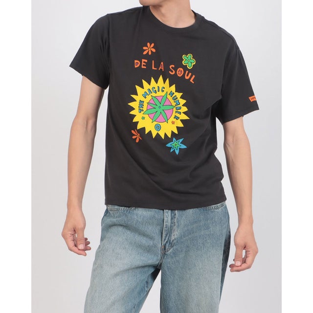 LEVI’S x DE LA SOUL MAGIC NUMBER CAVIAR Tシャツ （Blacks）