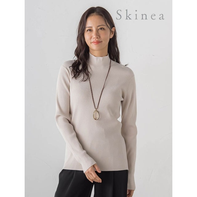【Skinea】≪着るスキンケア≫リブハイネックニット （ベージュ）