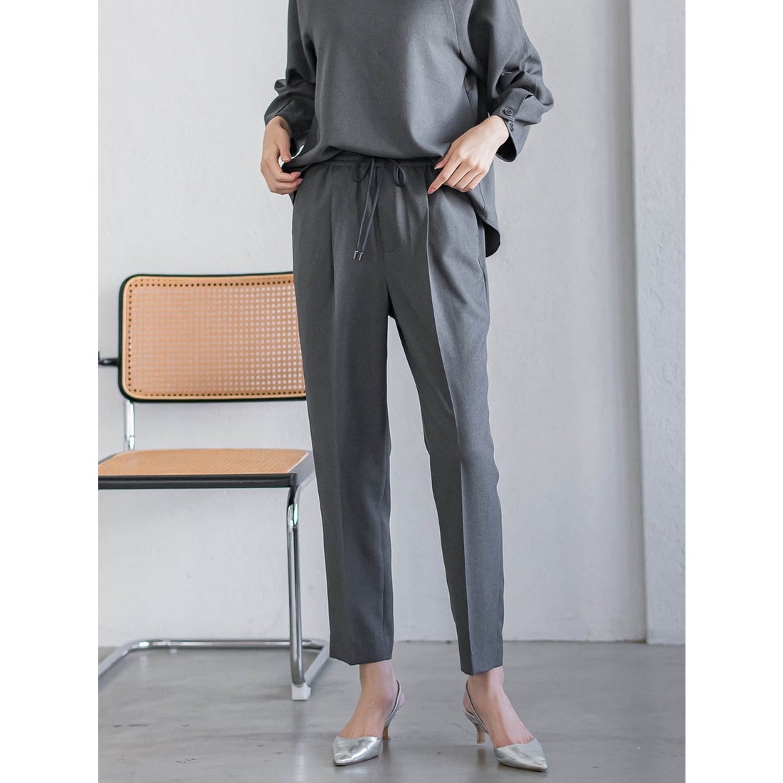 ラ エフ la.f… 【WEB別注】ストレッチテーパードパンツ≪洗濯機で洗え 