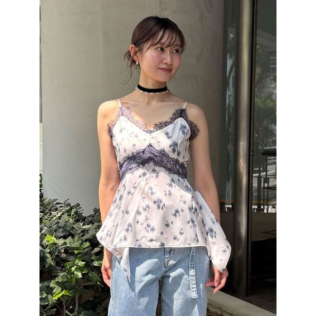 レーストリムデザインヘムサテンキャミトップス （アイボリー）