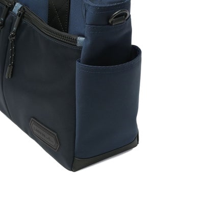 ランバン オン ブルー LANVIN en Bleu トートバッグ メンズ トート 小さめ ブランド 大人 上品 ショルダーバッグ 手持ち 斜め掛け 肩掛け ファスナー 軽量 横型 2WAY B5 撥水 フレーズ ドライビングトート 527501 （コン）｜詳細画像