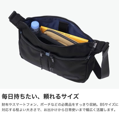 ランバン オン ブルー LANVIN en Bleu ショルダーバッグ メンズ 斜めがけバッグ 小さめ ブランド 大人 上品 ショルダー バッグ 横型 斜め掛け 肩掛け ファスナー 軽量 B5 撥水 フレーズ ショルダー小 527102 （コン）｜詳細画像