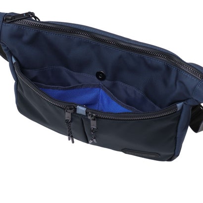 ランバン オン ブルー LANVIN en Bleu ショルダーバッグ メンズ 斜めがけバッグ 小さめ ブランド 大人 上品 ショルダー バッグ 横型 斜め掛け 肩掛け ファスナー 軽量 B5 撥水 フレーズ ショルダー小 527102 （クロ）｜詳細画像