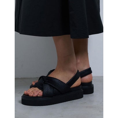 ランバン オン ブルー LANVIN en Bleu ツイストフラットサンダル （ブラック）｜詳細画像