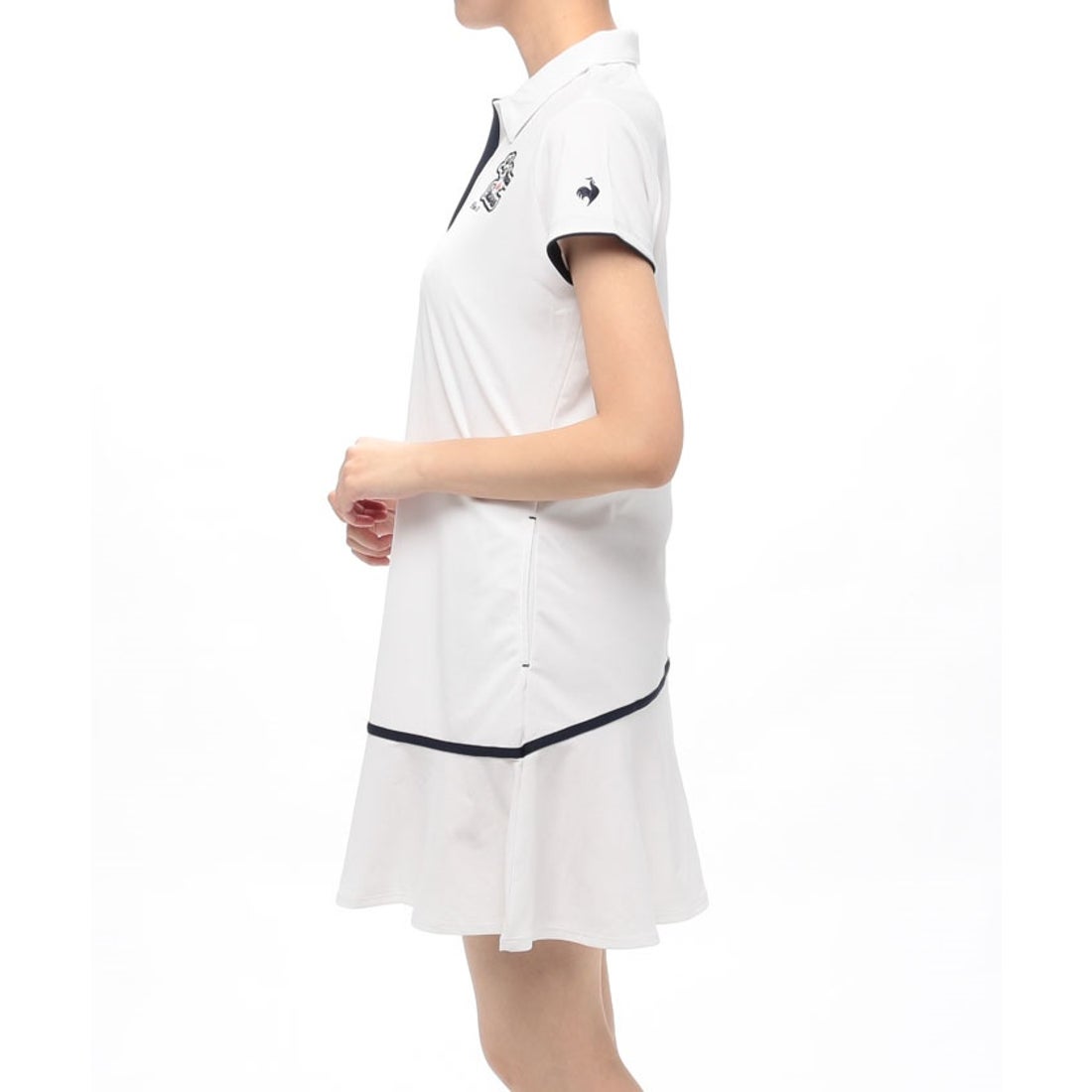 お洒落 美品 デサントGOLF 吸汗速乾UVCUT UPF50+ ワンピース le coq sportif golf フレアワンピース (吸汗速乾/ストレッチ/UV CUT