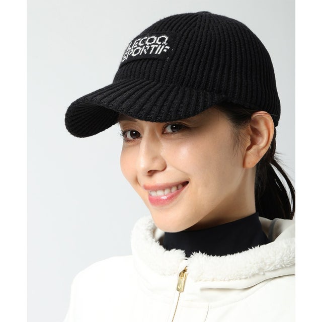 庇付きニットキャップ