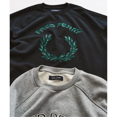FRED PERRY / フレッドペリー TARTAN APPLIQUE SWEATSHIRT （ネイビー）｜詳細画像