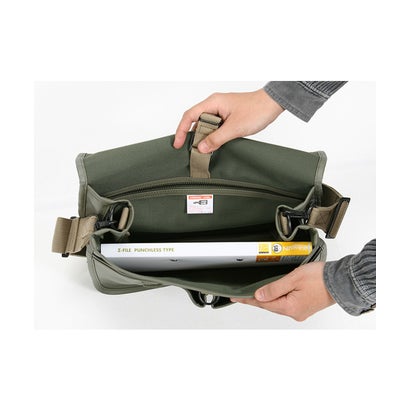 ラゲッジ レーベル ライナー ショルダーバッグ 951ー09236 吉田カバン メンズ 赤バッテン 斜めがけ かっこいい LUGGAGE LABEL （カーキ【30】）｜詳細画像