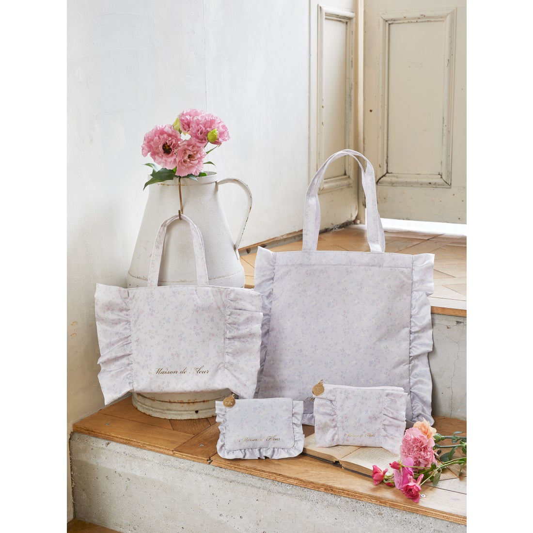 メゾン ド フルール Maison de FLEUR フラワーフリルスクエアトート