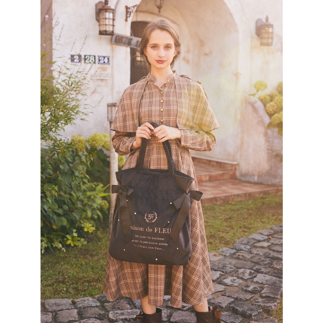 メゾン ド フルール Maison de FLEUR ベロアパールダブルリボントート 