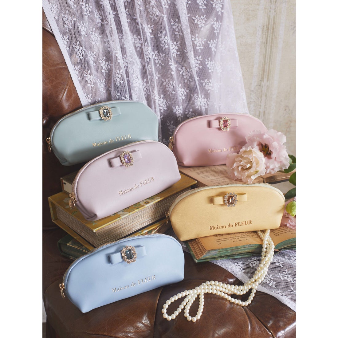 メゾン ド フルール Maison de FLEUR カラフルビジューリボンスリム