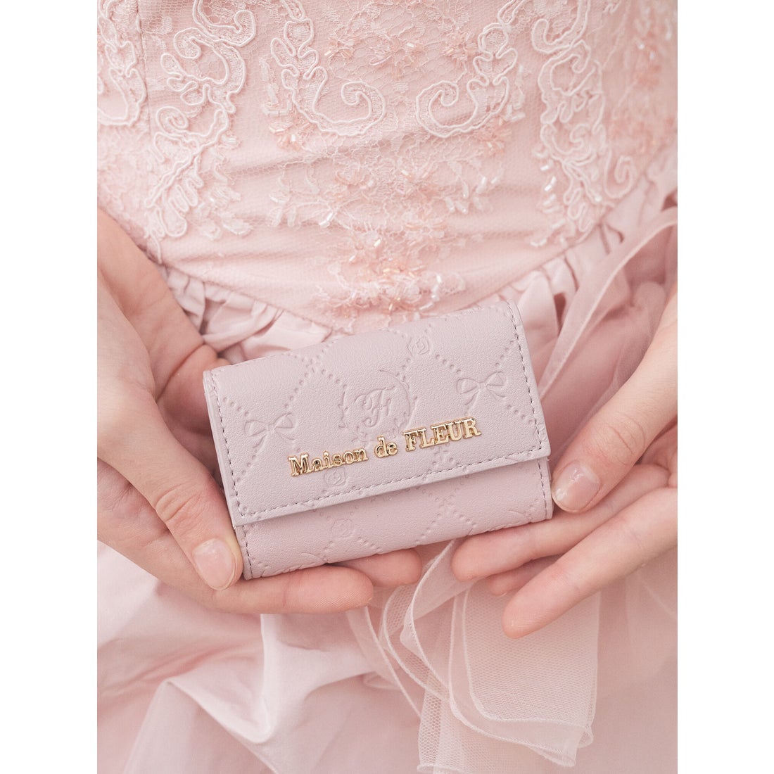 メゾン ド フルール Maison de FLEUR モノグラムバイカラーキーケース