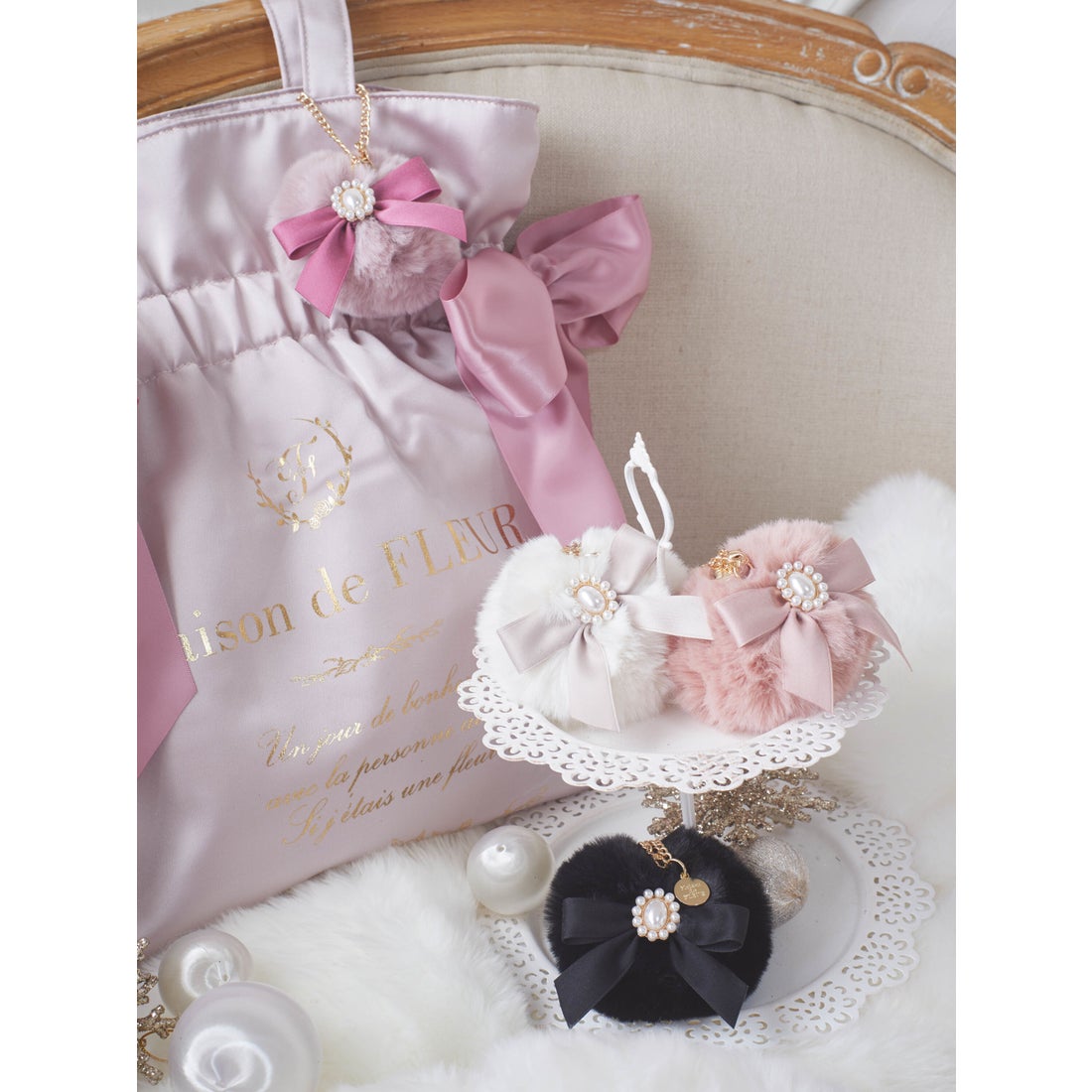 メゾン ド フルール Maison de FLEUR リボンパールファーチャーム 
