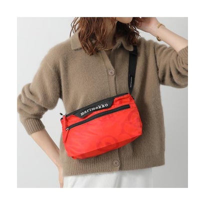 marimekko ショルダーバッグ NEAT CROSSBODY UNIKKO S 096107 （333/レッド）｜詳細画像