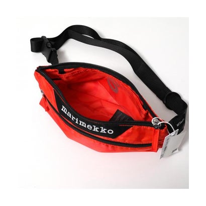 marimekko ショルダーバッグ NEAT CROSSBODY UNIKKO S 096107 （333/レッド）｜詳細画像