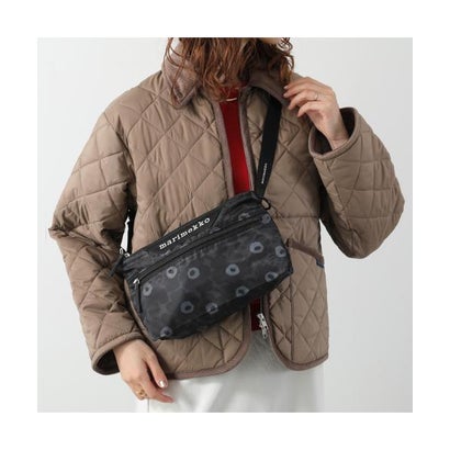 marimekko ショルダーバッグ NEAT CROSSBODY UNIKKO S 096111 （999/ブラック）｜詳細画像