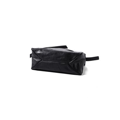 rectangular shoulder bag （Black）｜詳細画像