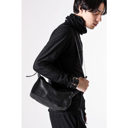 medium rectangular shoulder bag （Black）｜詳細画像