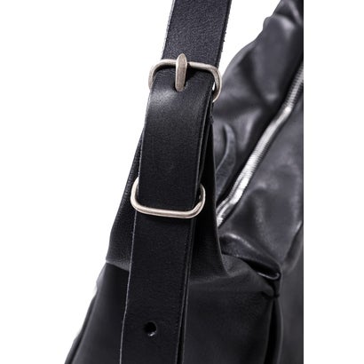 medium rectangular shoulder bag （Black）｜詳細画像
